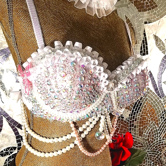 🍭JJ's EYE CANDY Princess Rave/Festival Bra - Picture 4 of 10